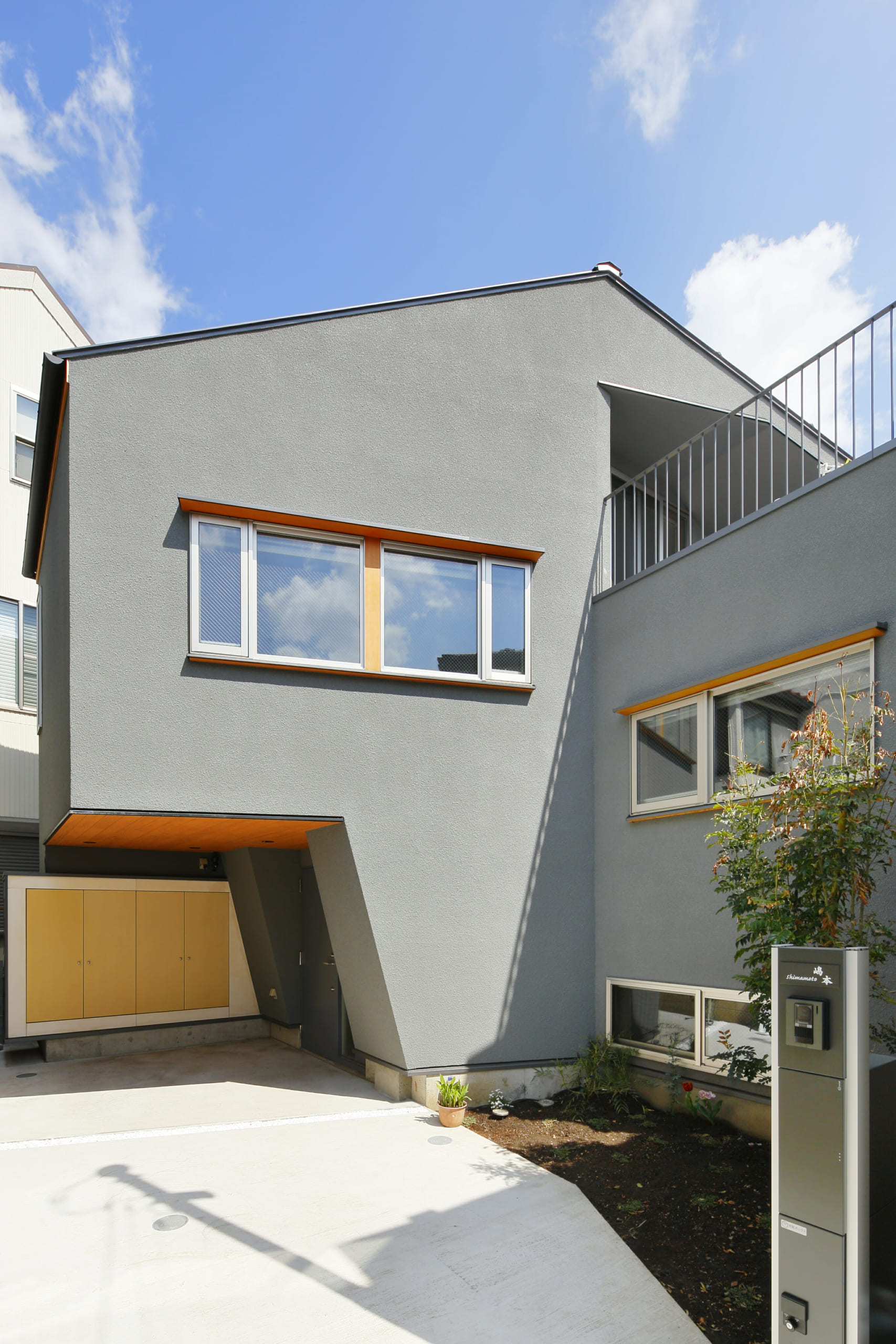旗竿地 斜線規制 土地のデメリットをみごとに解決 開放的で明るい スキップフロアの家 建築家ポータルサイト Klasic クラシック 理想の注文住宅を建てよう 建築事例一覧 建築家検索ならおまかせください 旗竿地 斜線規制 土地のデメリットをみごとに解決 開放的で明るい スキップフロアの家 建築家ポータルサイト Klasic クラシック 理想の注文住宅を建てよう 建築事例一覧 建築家検索ならおまかせください