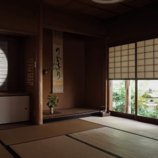 施主さまの生活スペースの奥にある茶室。武川さんは長年大切に手入れしてきた以前の家主の想いをくみ取り、施主さまと相談してそのまま残すことにした