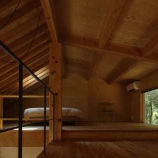 天窓が設けられたベッドルームは、空を眺めながらゆっくりとした時間を過ごせるくつろぎのスペース