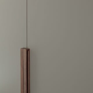 収納。家の施工は奥さまご実家の造作家具製作会社が手掛けた。家具のディテールを使った繊細さが感じられる