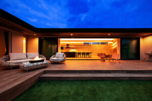 LDKから庭までが一続きになる大開口 平屋ならではのデザインで隅々まで明るい家