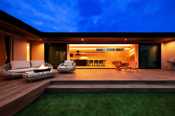 LDKから庭までが一続きになる大開口 平屋ならではのデザインで隅々まで明るい家