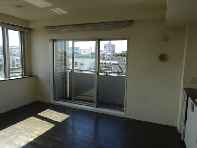 人の居場所が曖昧だった以前のリビングダイニング